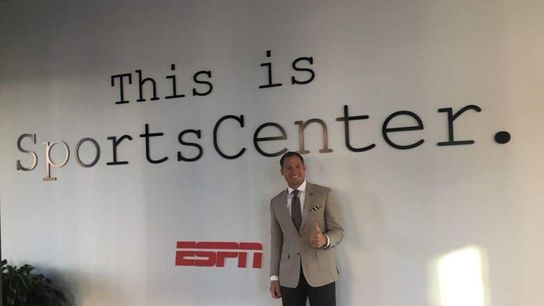 Video: ESPN puts PJ Fleck on the spot, asking him to deliver impromptu pregame speech to Cubs
