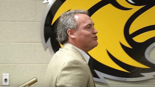 Video: Inside Jay Hopson's first team meeting at Southern Miss (Southern Miss)