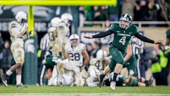 Watch: James Franklin sprints after players to make sure they lose with class (Featured)