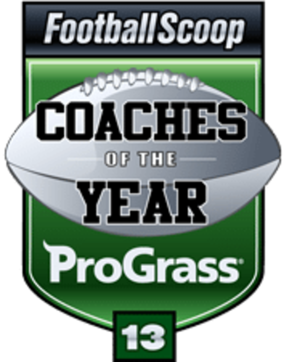 pat-ivey-2013-strength-conditioning-coach-of-the-year-footballscoop