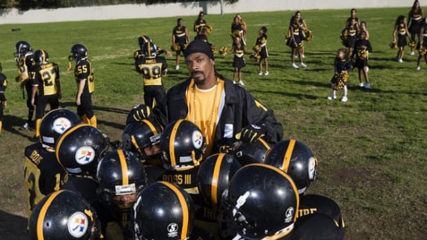 Snoop Dogg Pee Wee Football