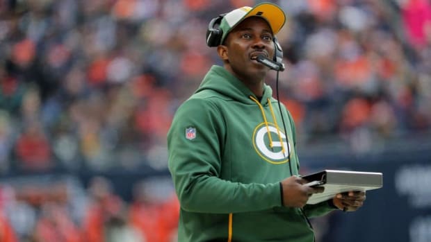 Green Bay Packers Maurice Drayton special teams assistant coach Maurice Drayton is shown during the second quarter of their game Sunday, December 25, 2018 at Soldier Field in Chicago, Ill. The Chicago Bears beat the Green Bay Packers 24-17. MARK HOFFMAN/MILWAUKEE JOURNAL SENTINEL Packers17 33 Hoffman