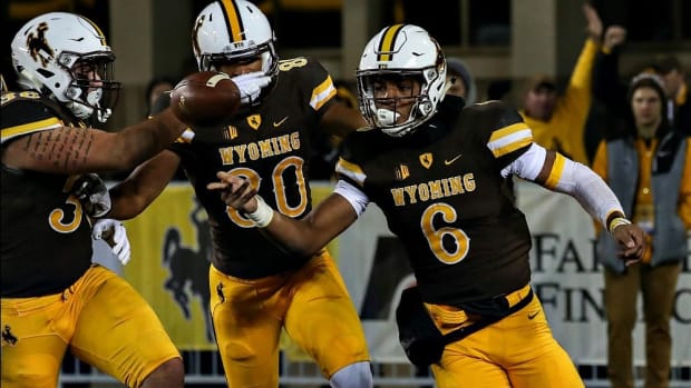 You need to see the uniforms Wyoming is wearing on Saturday - Footballscoop