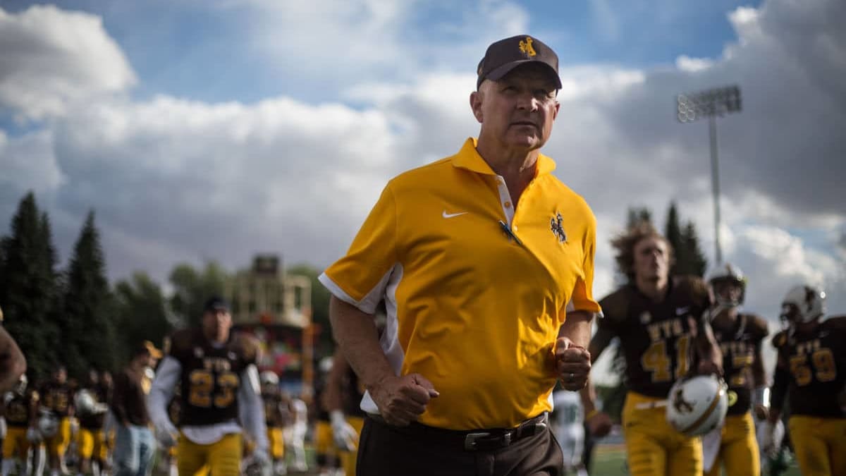 Wyoming has signed head coach Craig Bohl to a new contract - Footballscoop