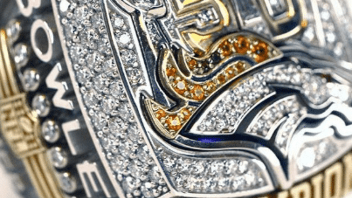 Broncos receive sparkly Super Bowl rings – SportsLogos.Net News