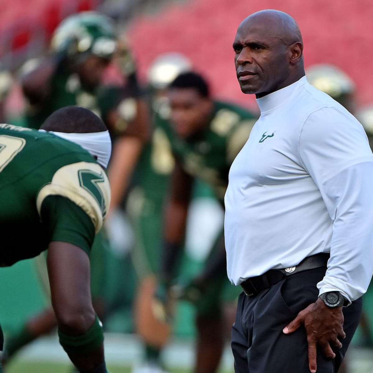 Sources: South Florida seeking to find cause to stop paying Charlie Strong's  buyout - Footballscoop