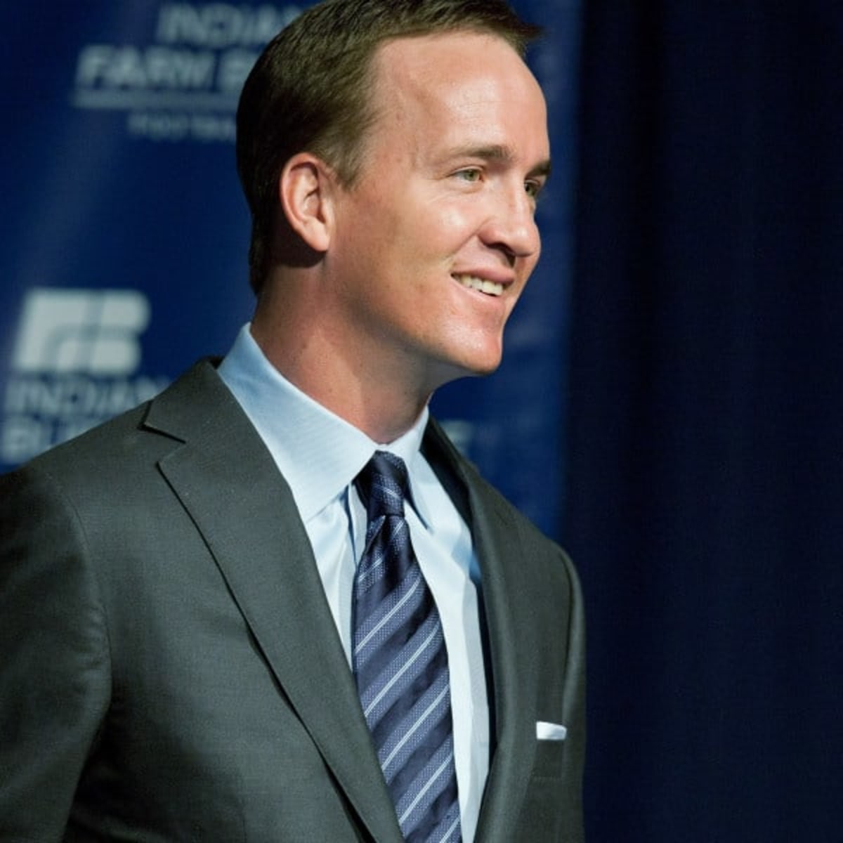 Archie Manning: 'Peyton would like to be back in football