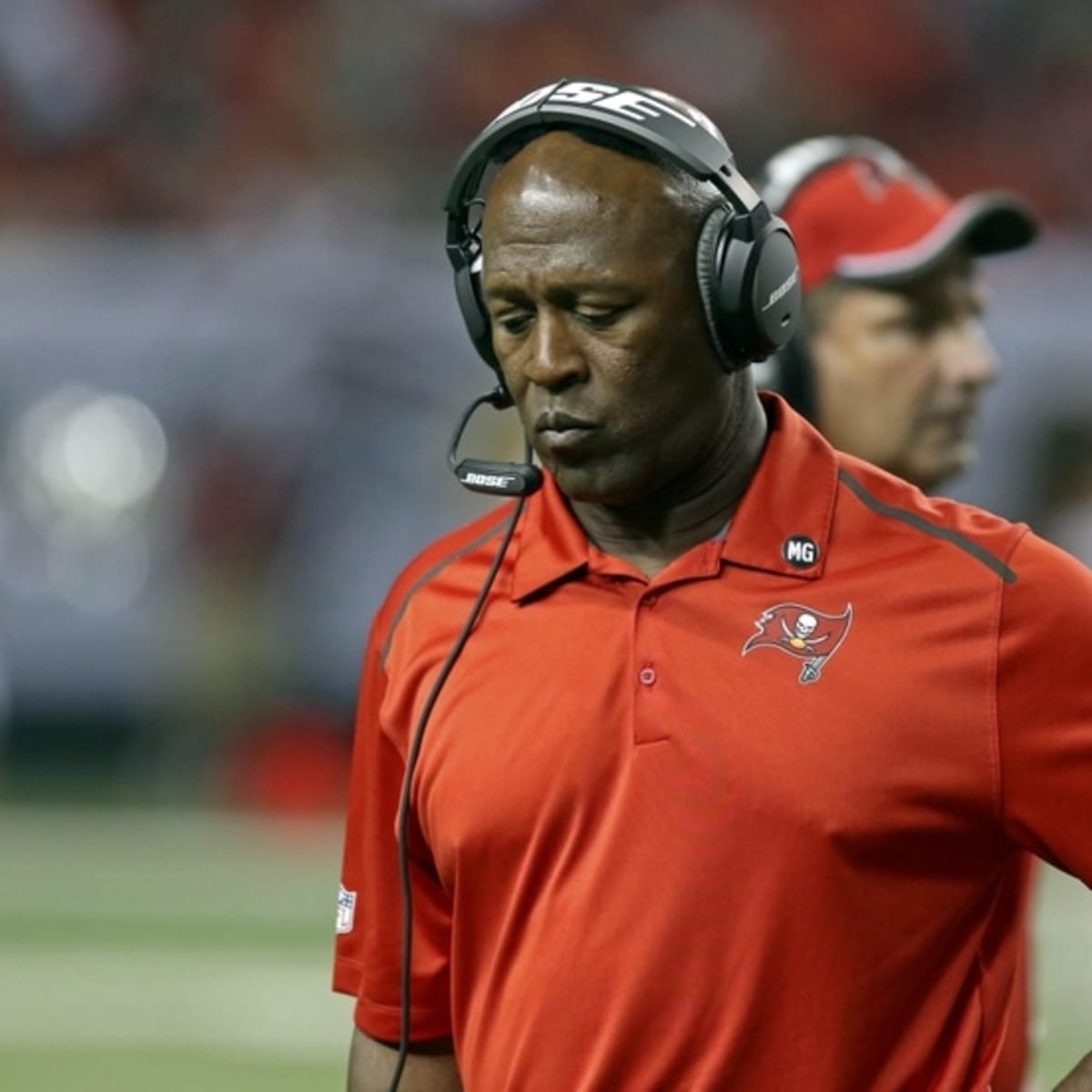 Tampa Bay Buccaneers fire head coach Lovie Smith, NFL News