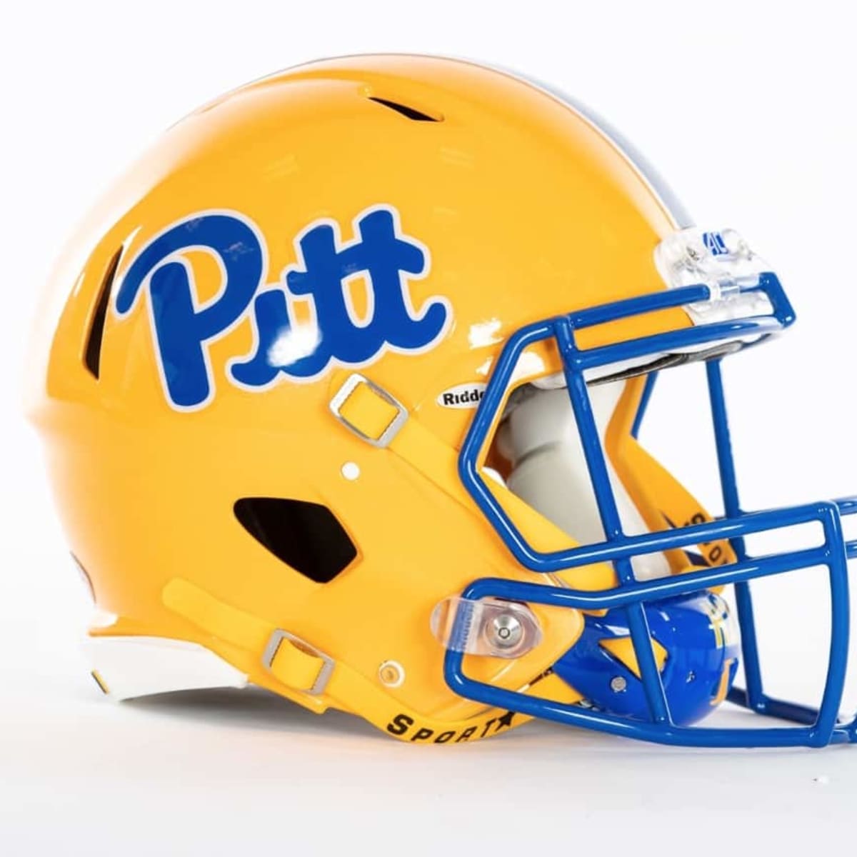 Pitt unveils royal blue-and-yellow throwback basketball jerseys