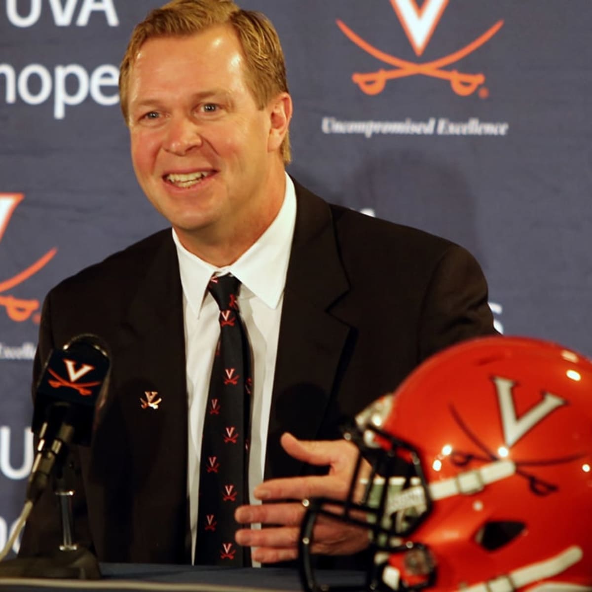 Virginia's Bronco Mendenhall is the second-highest paid among new coaches  in 2016 - Streaking The Lawn