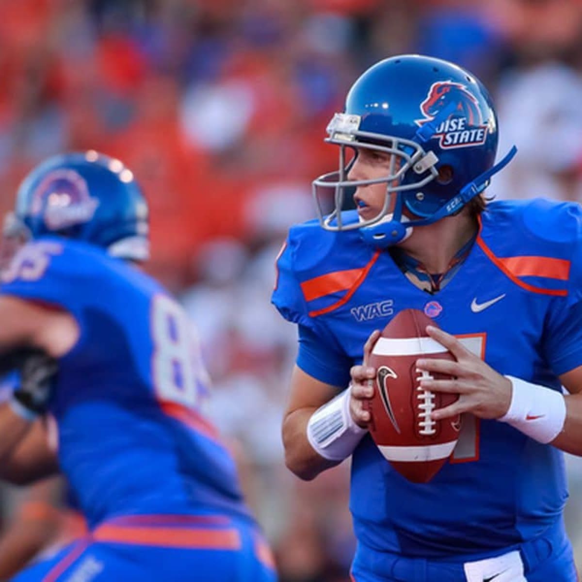 Kellen Moore not going to Boise State, gets extension from Cowboys