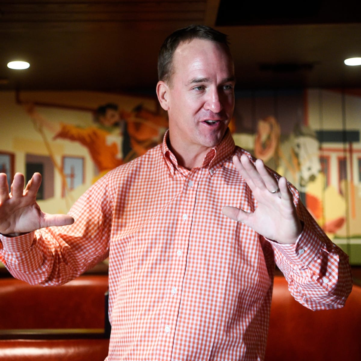 Peyton Manning, brother Eli to headline ESPN's 'Monday Night Football'  MegaCast