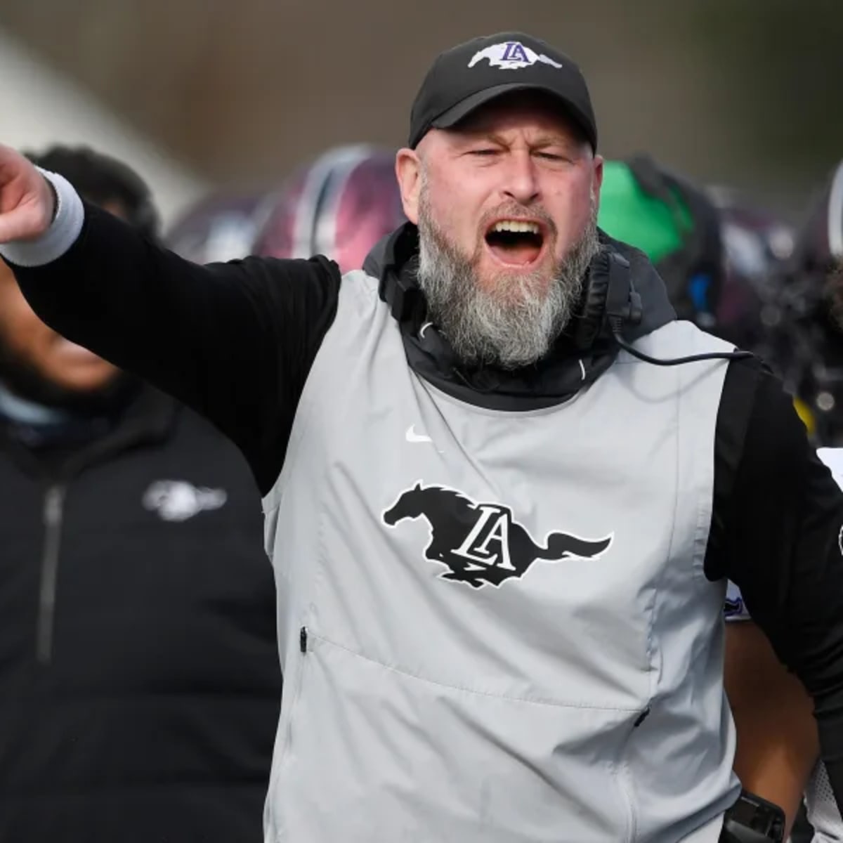 Tennessean - Trent Dilfer has resigned as Lipscomb Academy football coach  one day before his program will play for its second straight TSSAA state  championship. Dilfer announced to his team that he