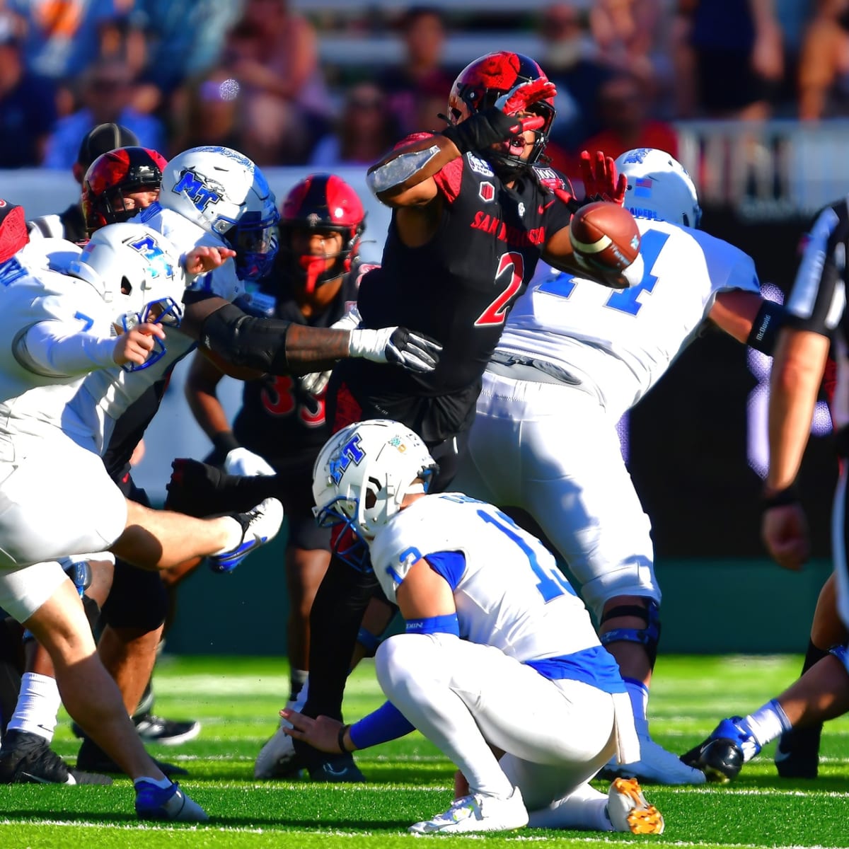 What TV channel is San Diego State vs Middle Tennessee football