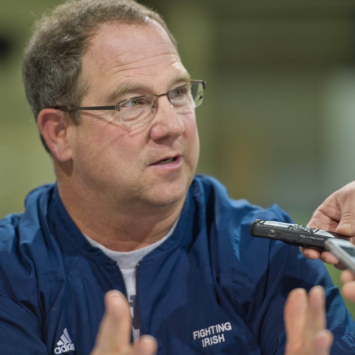 Can new coach Harry Hiestand lift Bears offensive line to the top