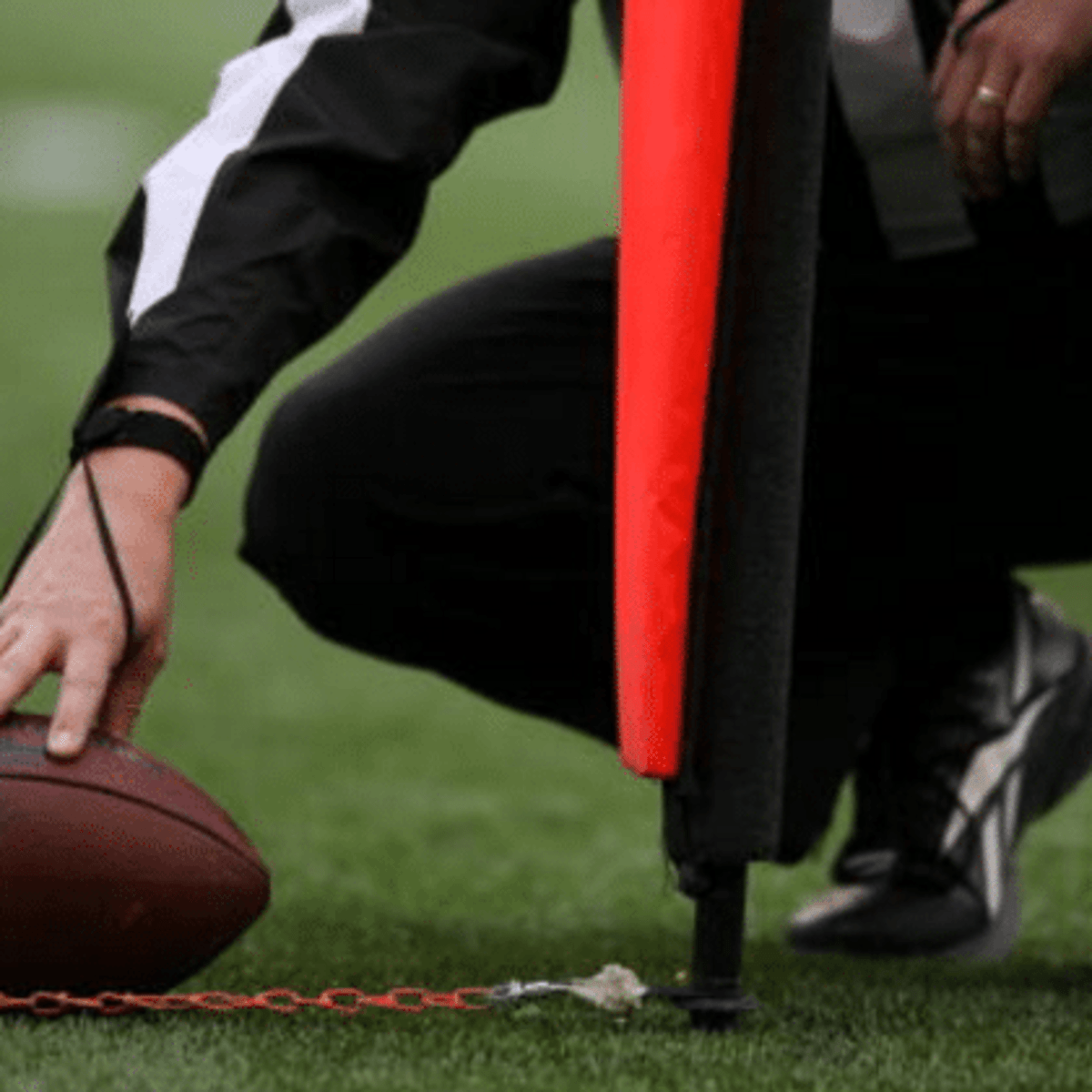 Do footballs in NFL games have chips in them?