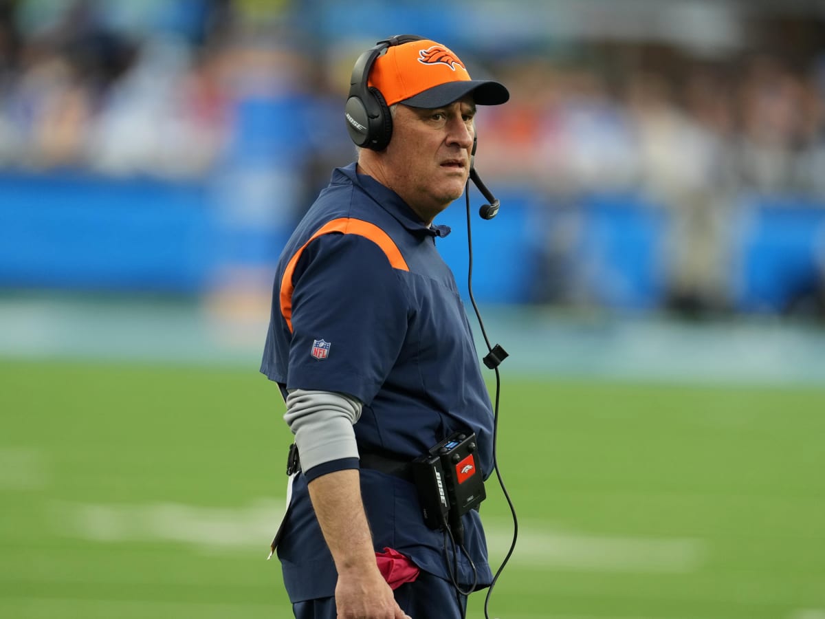 On the Phone: Vic Fangio