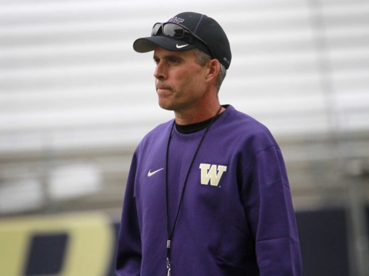 Washington Gets New Uniforms for Start of Chris Petersen Era