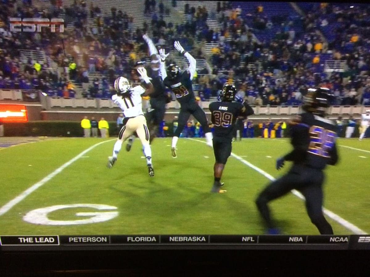 UCF beats East Carolina on Hail Mary, 32-30