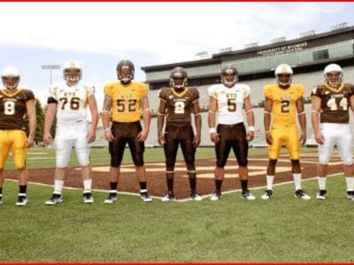 Upgrade: Wyoming reveals new uniforms and helmets - Footballscoop