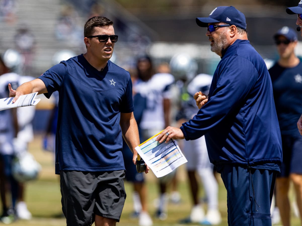 UW offensive coordinator candidate Kellen Moore expected to remain with Dallas  Cowboys