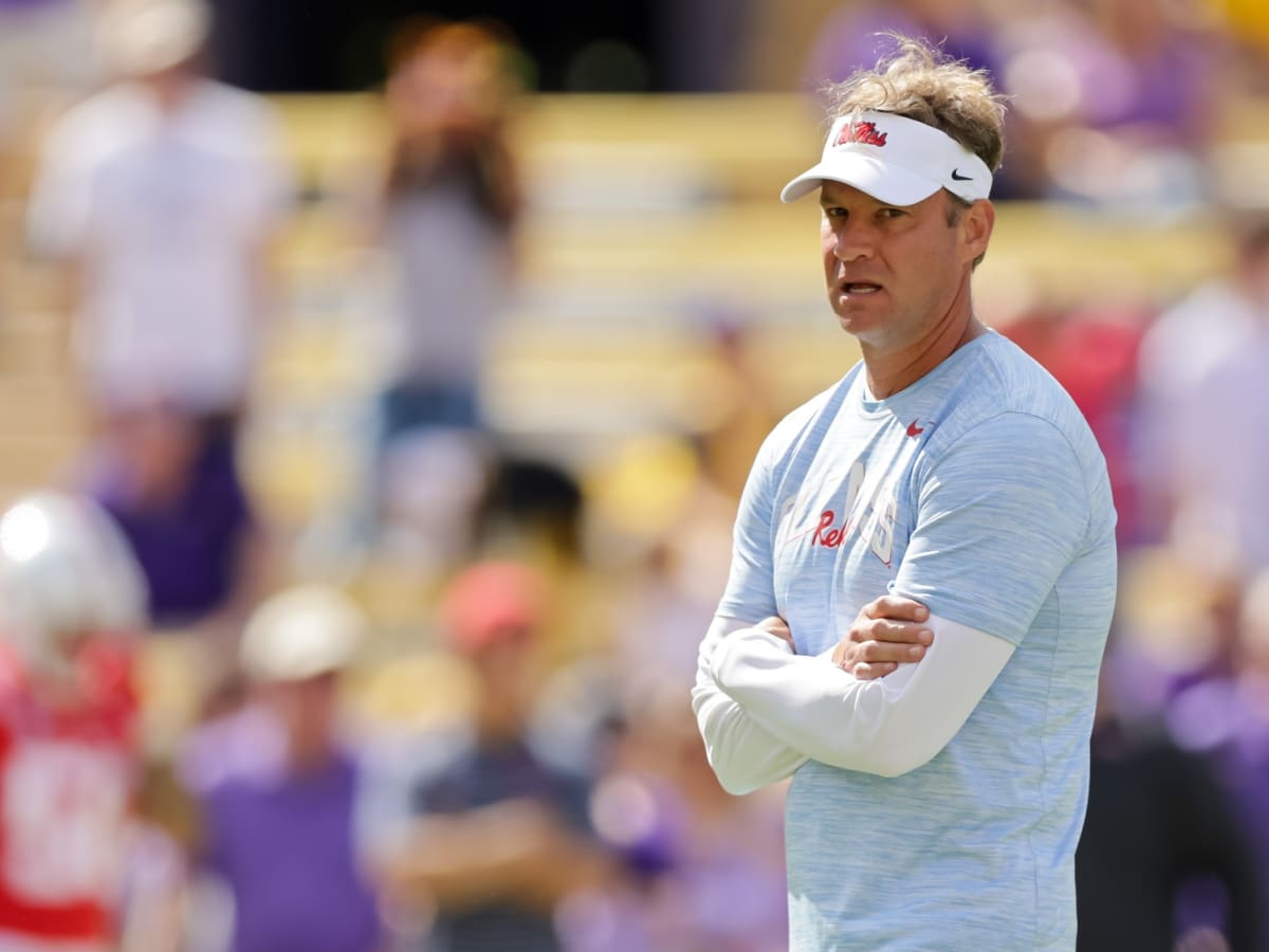 Lane Kiffin explains why he doesn't preach a family atmosphere at Ole Miss  - Footballscoop
