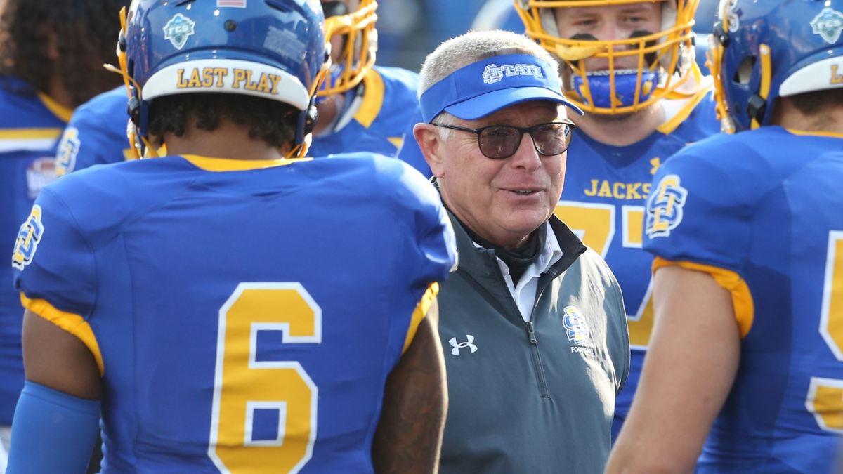 John Stiegelmeier Inks Contract Extension At South Dakota State 