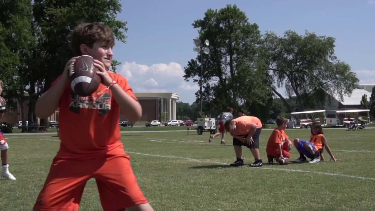 Video of the Day Dabo Swinney football camp Footballscoop