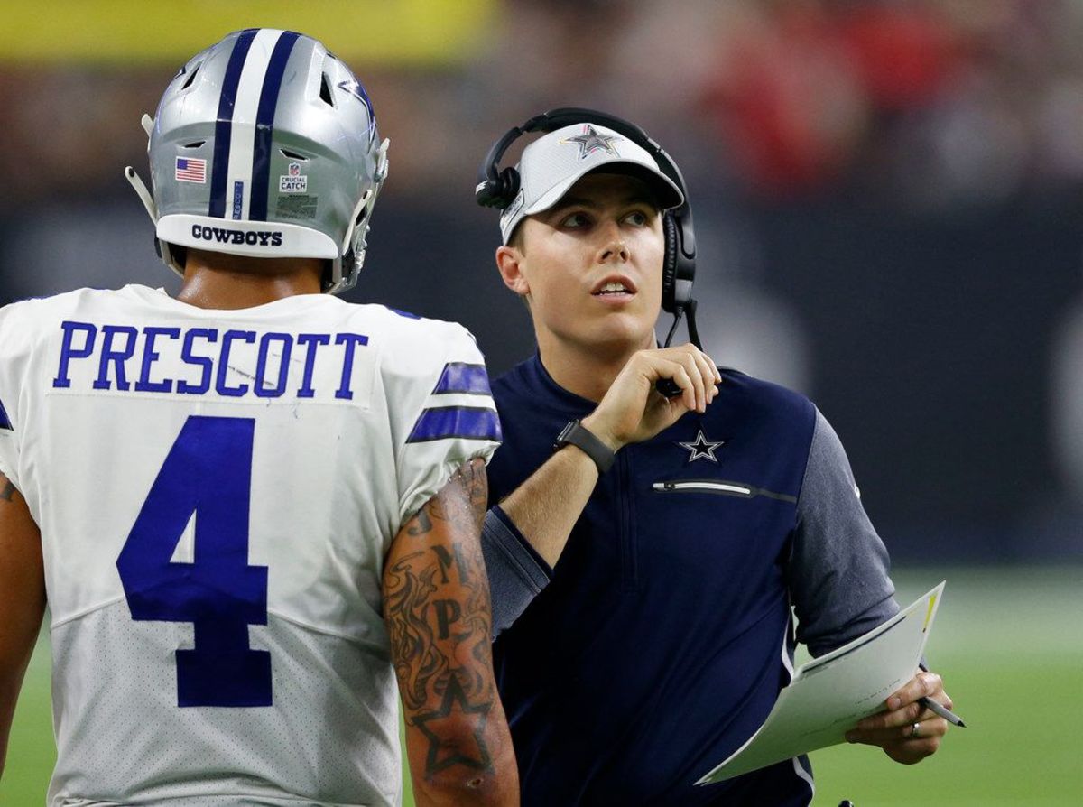 Kellen Moore makes quick switch from QB to coach for Cowboys