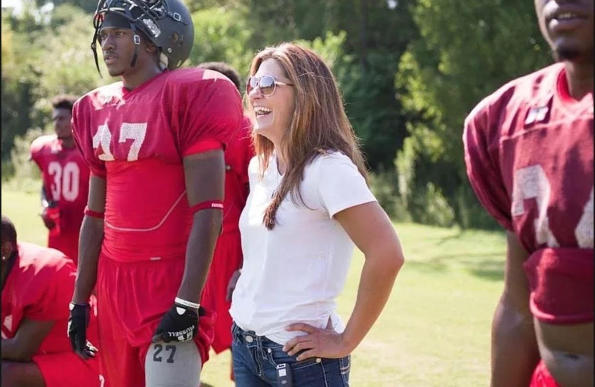 Last Chance U Getting Its Own Scripted TV Show Footballscoop   Brittany Wagner 