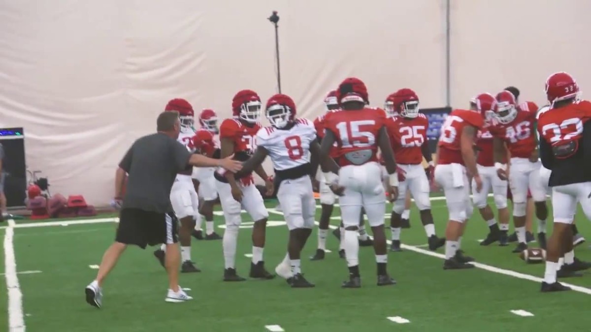 Video of the Day - Mic'd up with Bill Busch at Rutgers - Footballscoop