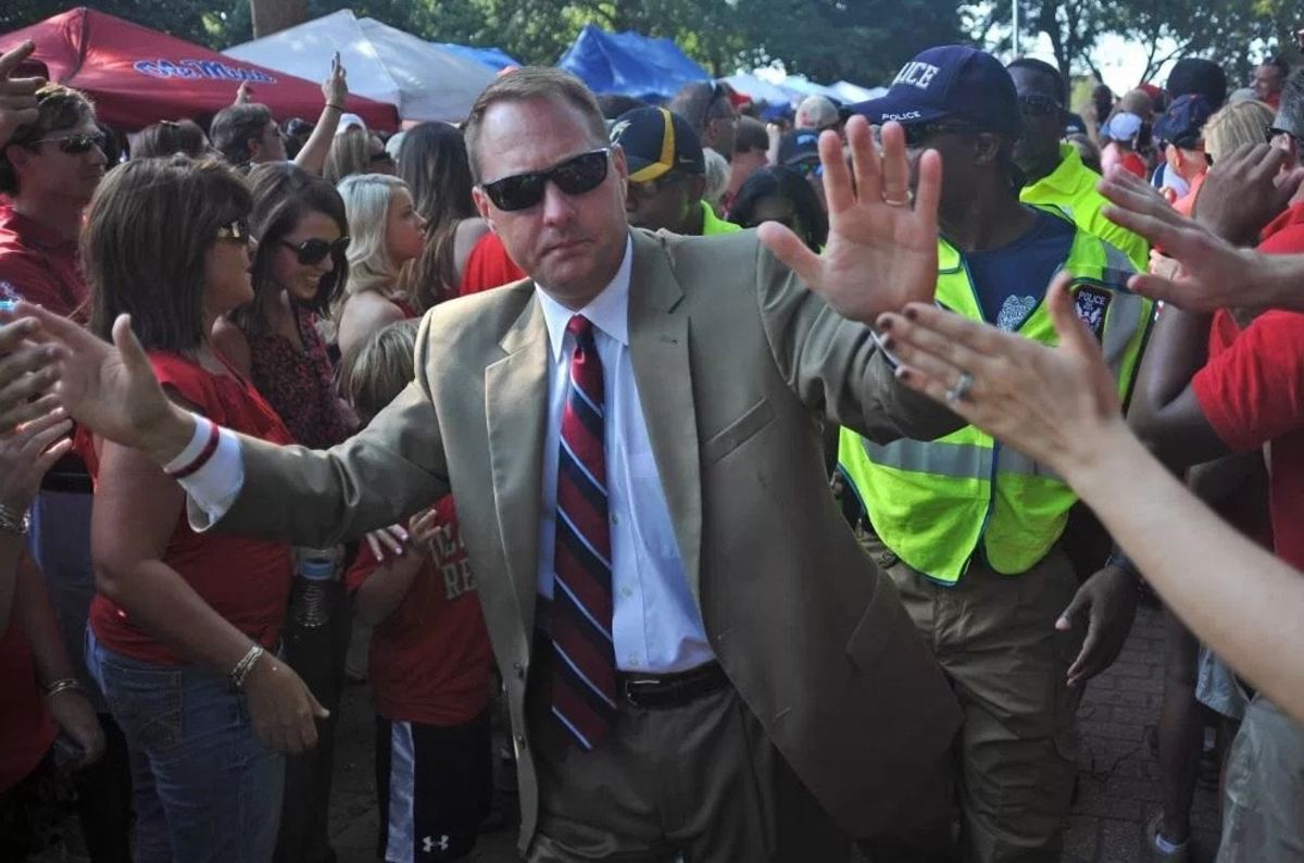 Hugh Freeze apologizes to Ole Miss - Footballscoop