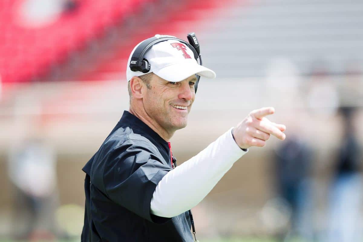 Texas Tech head coach Matt Wells has tested positive for COVID ...