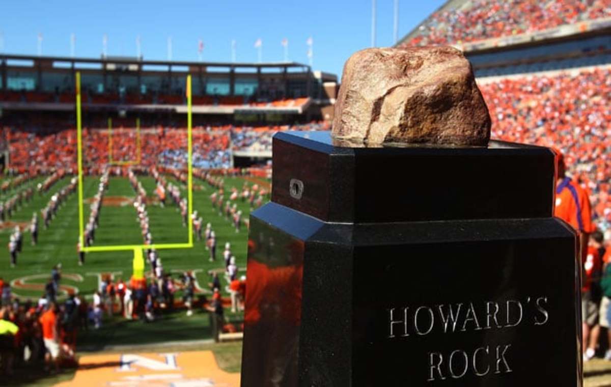 Video: Clemson brags up their game day experience with 