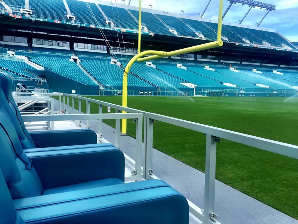 The Miami Dolphins are bringing your living room to the stadium -  Footballscoop