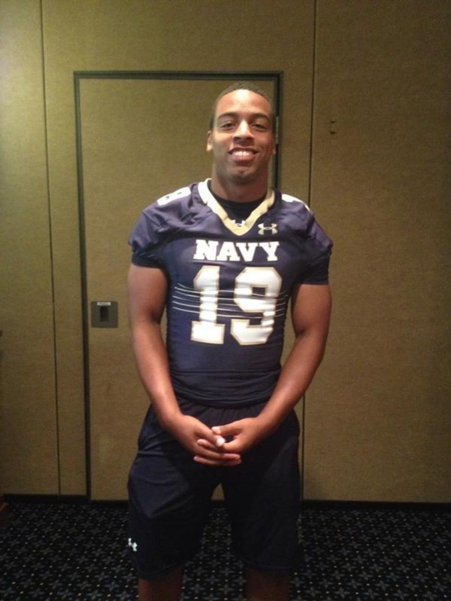 Navy unveils new alternate uniforms inspired by the Marines - Footballscoop