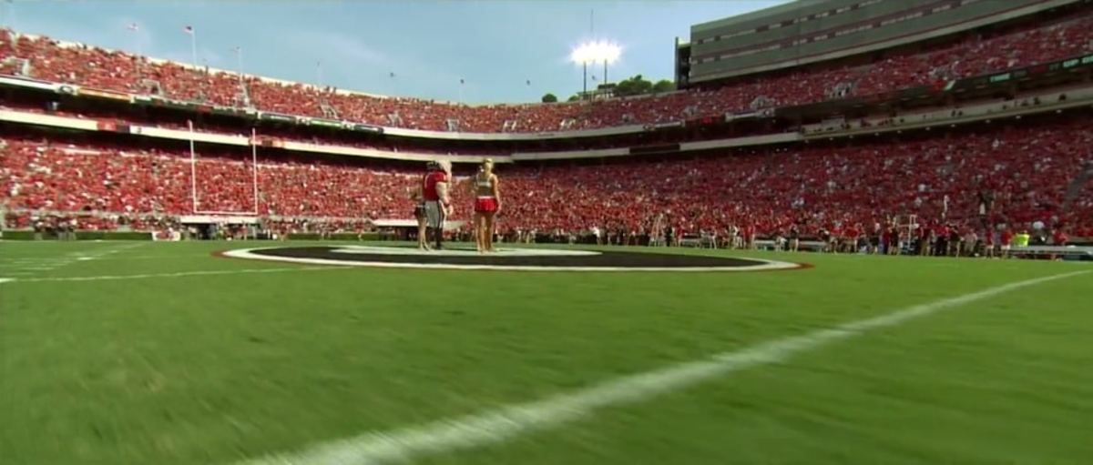 Video: Tampa Bay announces the return of iconic Creamsicle uniforms -  Footballscoop