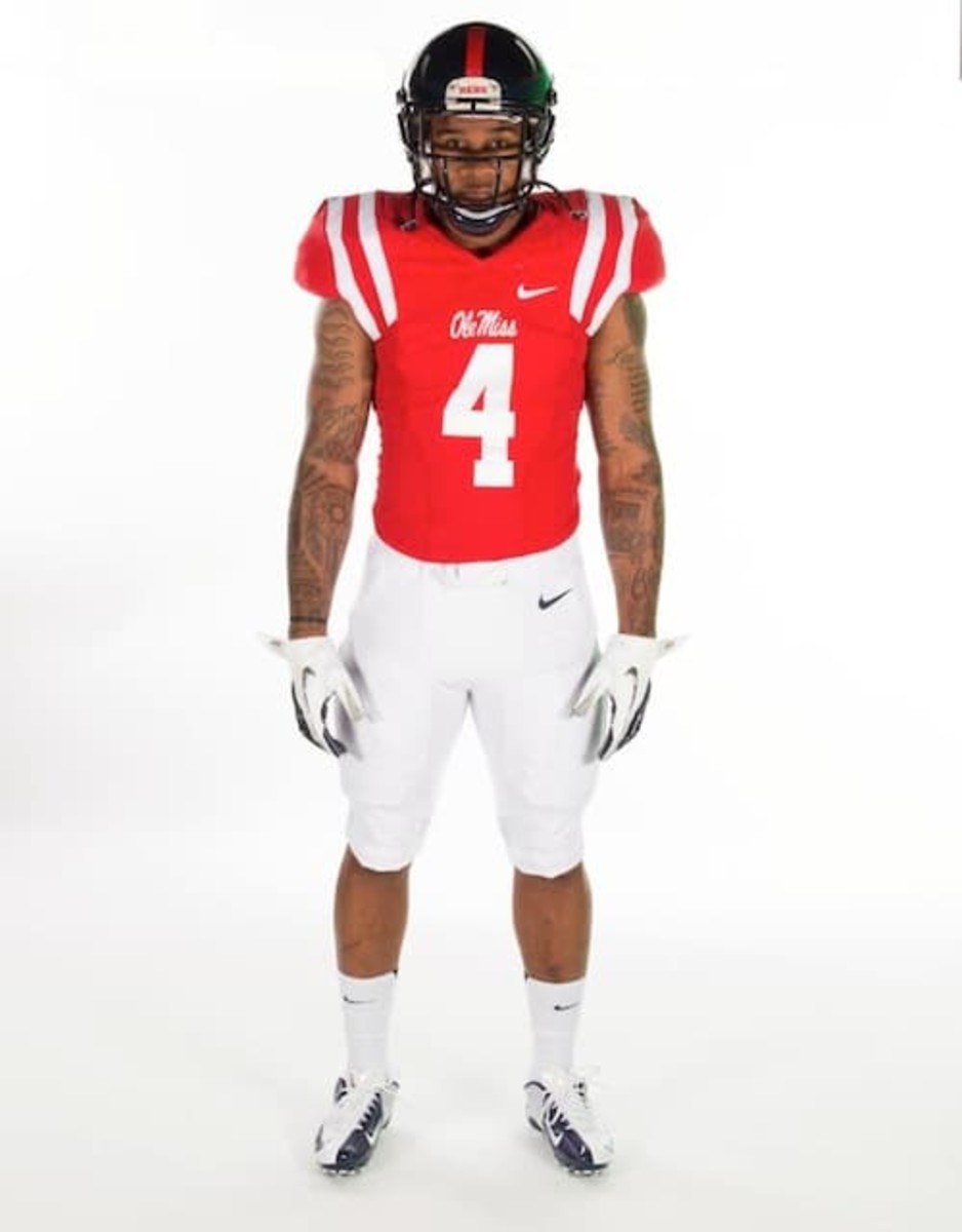 Ole Miss Uniform Archives on X: Ole Miss has worn eight unique