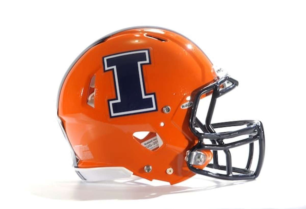 Illinois_helmet