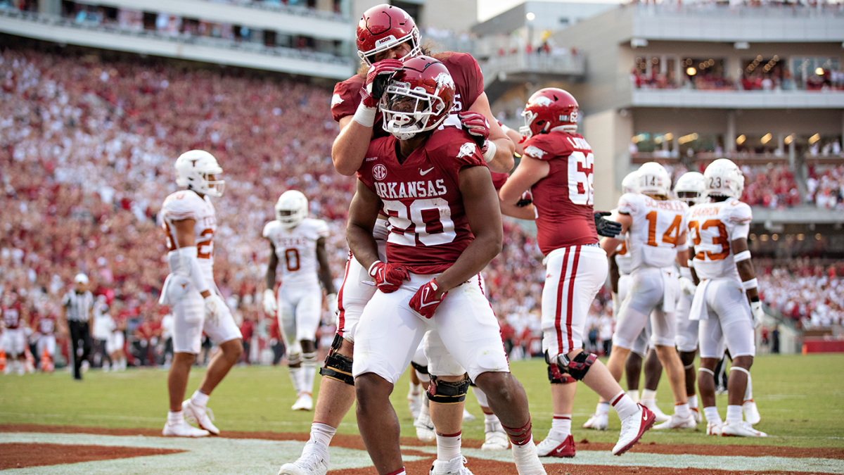 Watch: Arkansas' Sam Pittman Calls The Hogs After Telling His Players ...