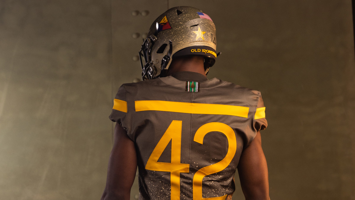 College Football: The 2021 Army-Navy uniforms are here. - Against All  Enemies