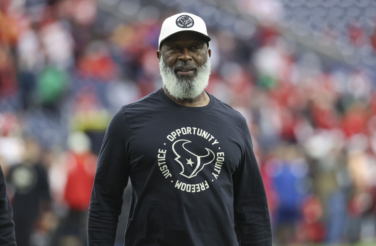 Houston Texans: Lovie Smith defends decision to punt, settle for tie