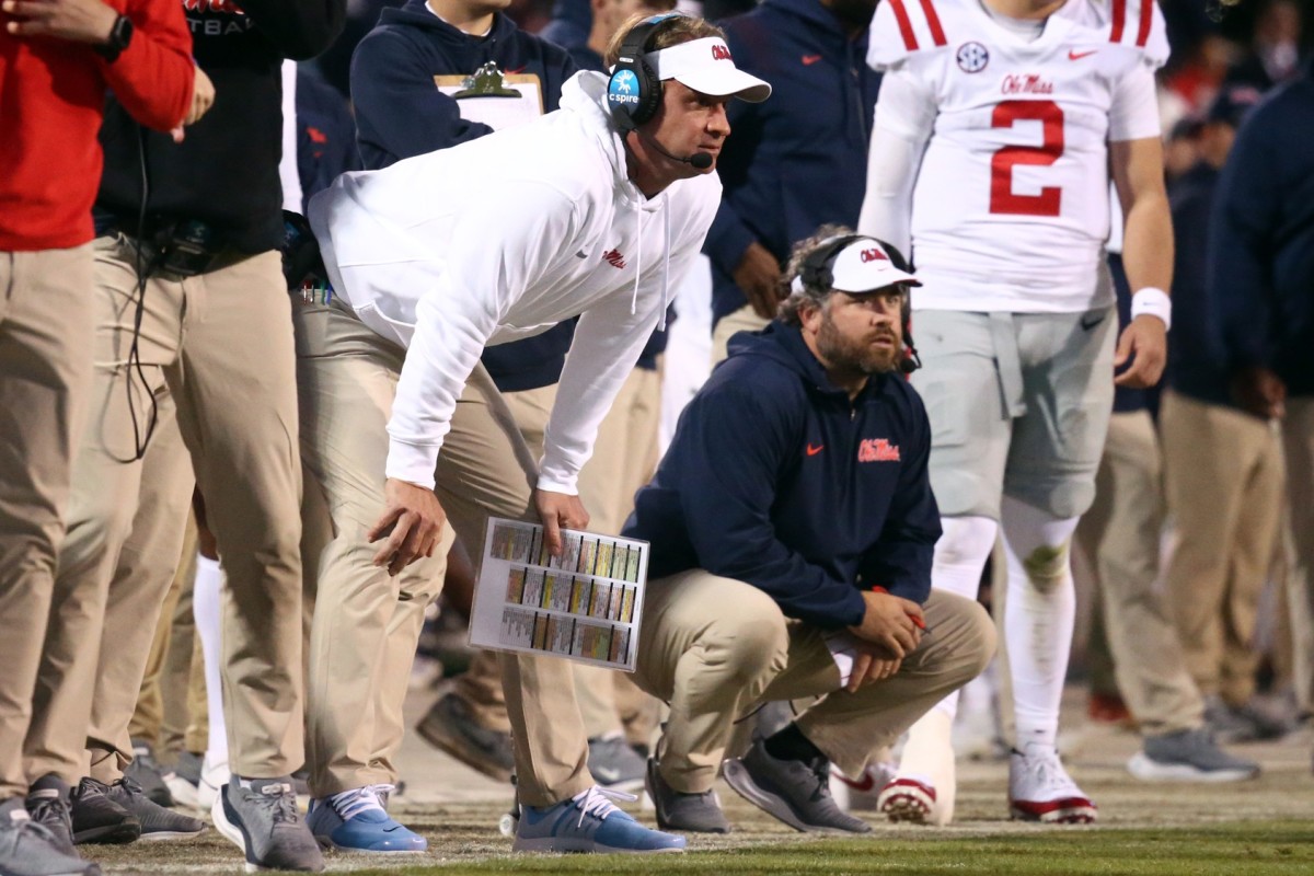 Ole Miss dishes raises, extensions to Lane Kiffin's coaching staff ...