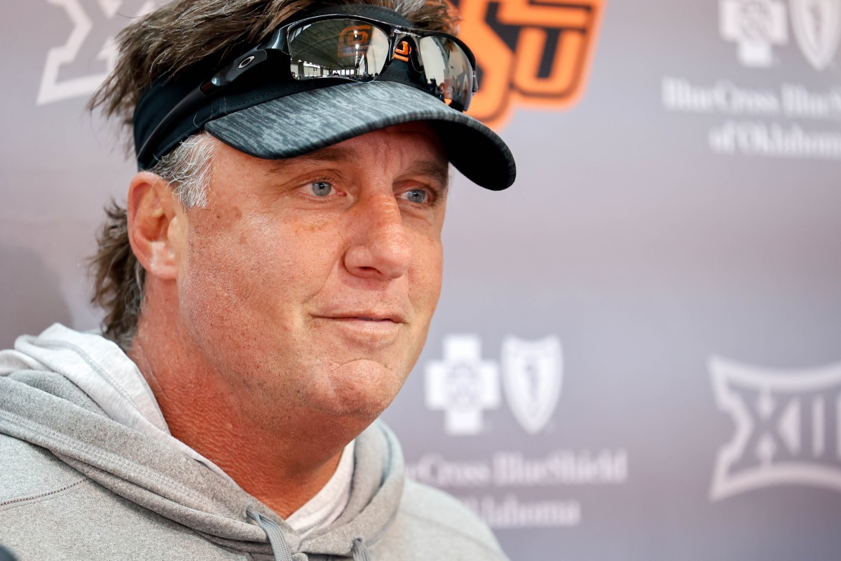 Oklahoma State awards extensions, raises to Mike Gundy's coaching staff ...