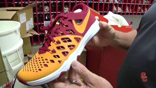 Video: USC takes you inside their equipment room to show off exclusive players gear (Featured)