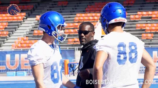Video of the Day - Mic'd up with the Boise State tight ends (Video of the Day)
