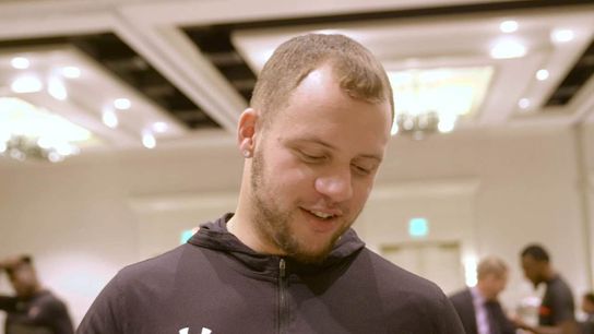 Video of the Day - Texas Tech Football's team Thanksgiving Dinner