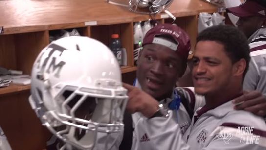 Watch Texas A&M react to the "icy" uni combination they wore Saturday (uniforms)