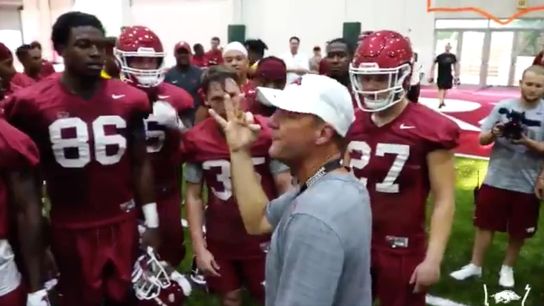 #ScholarshipAlert: At Arkansas, you snap, hold and kick for your scholarship (Featured)