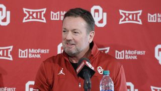 Bob Stoops to replace Urban Meyer on Fox's Big Noon Kickoff (Urban Meyer)